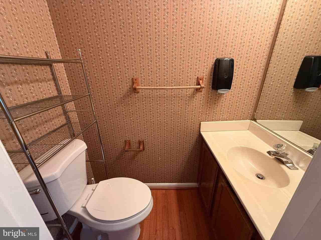14937 London Ln - Photo 7 of 23