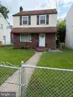 featured image of 2248 Hollinshed Ave