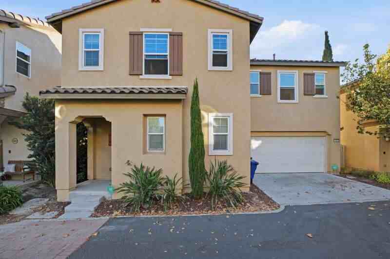 1482 Franceschi Dr - Photo 2 of 43