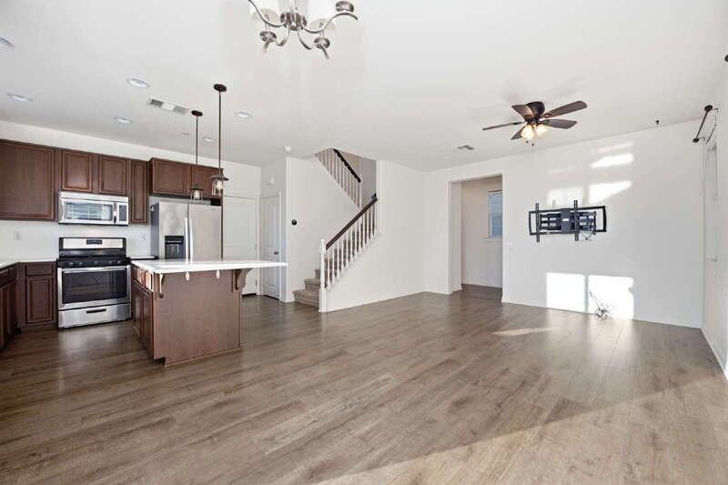 1482 Franceschi Dr - Photo 3 of 43