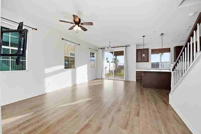 1482 Franceschi Dr - Photo 5 of 43