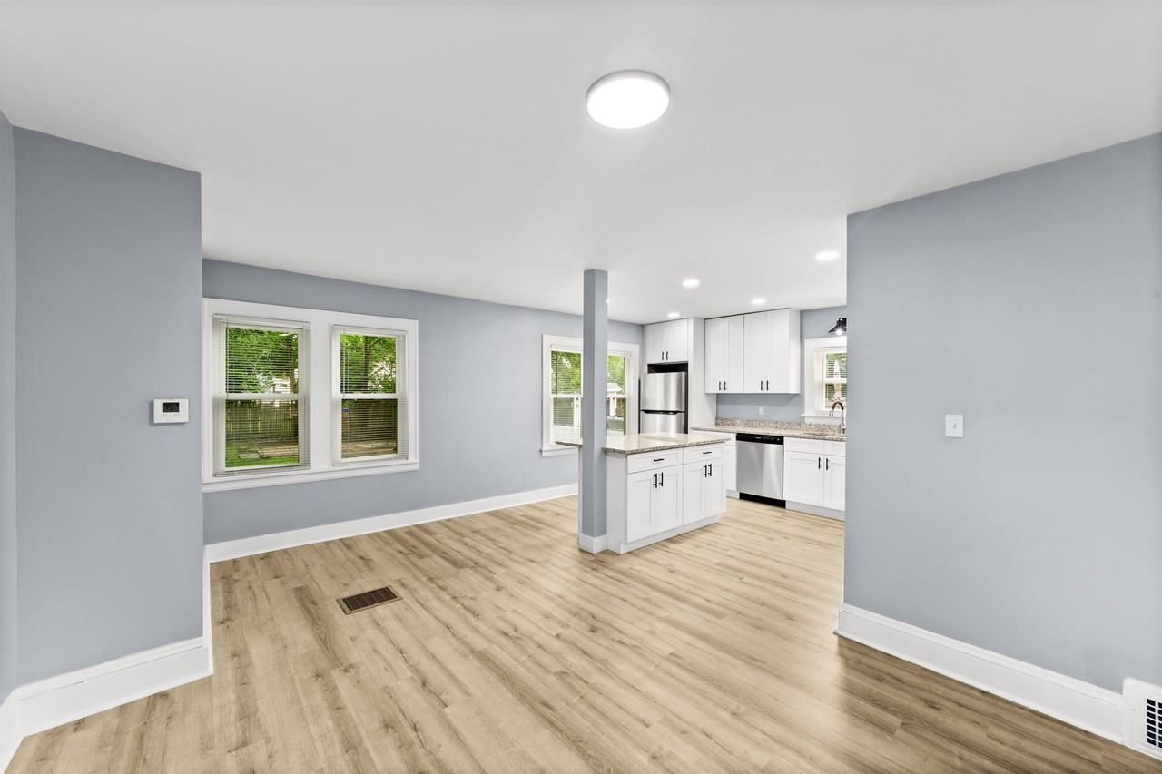 11100 Thrush Ave #1 - Photo 4 of 24
