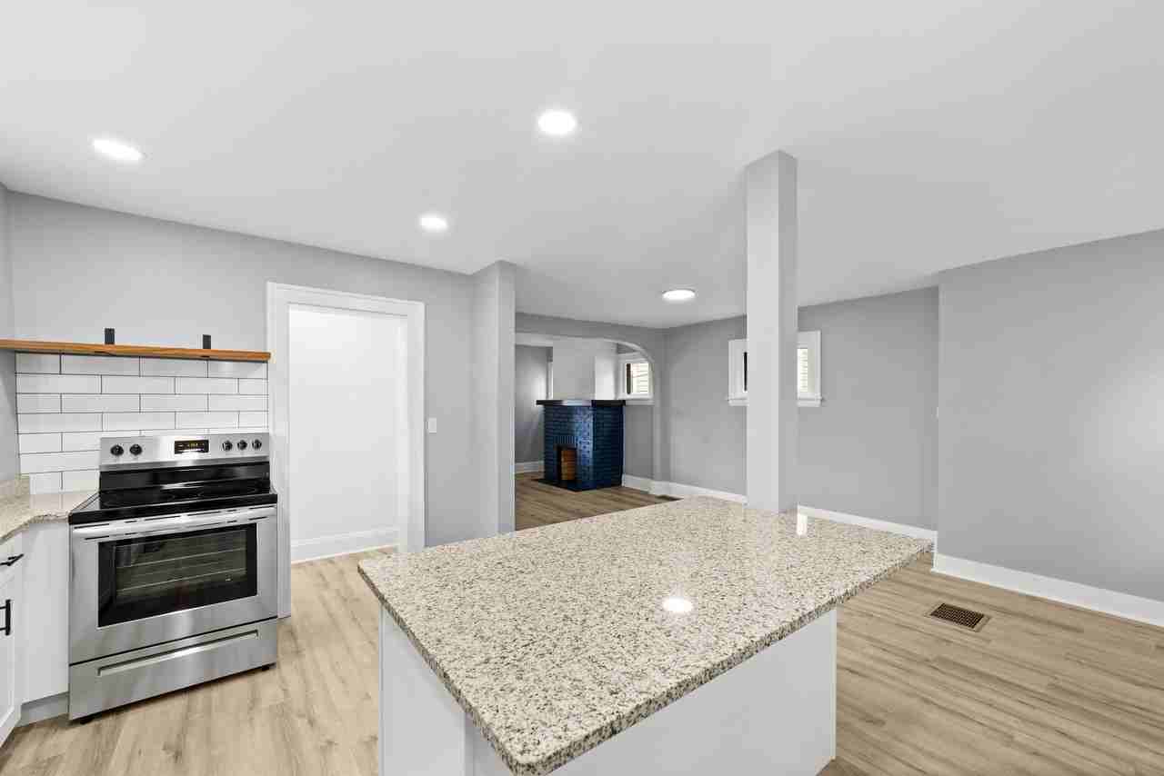 11100 Thrush Ave #1 - Photo 7 of 24