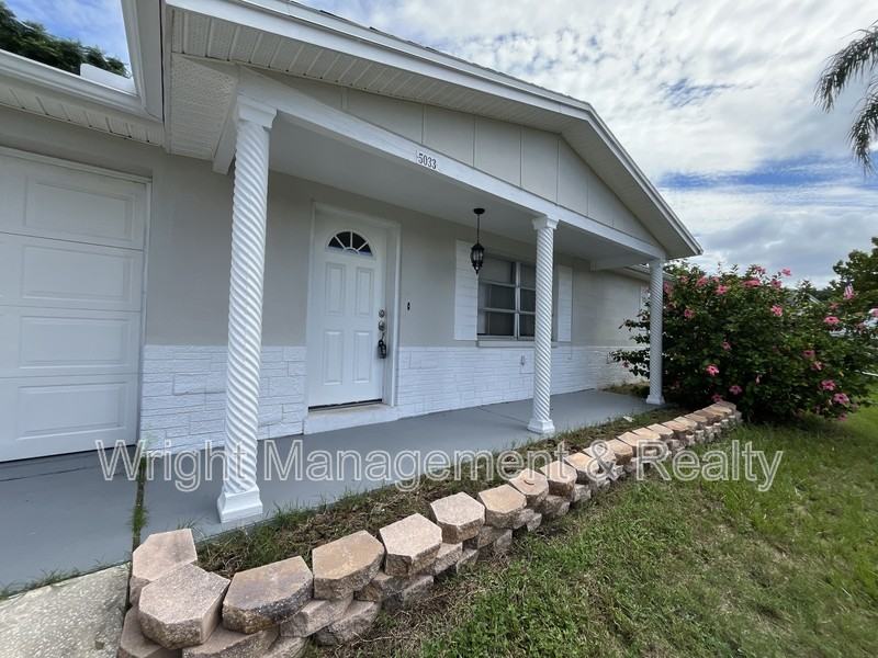 5033 Farley Dr - Photo 3 of 25