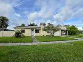8330 Waverly Rd N - Photo 1 of 1