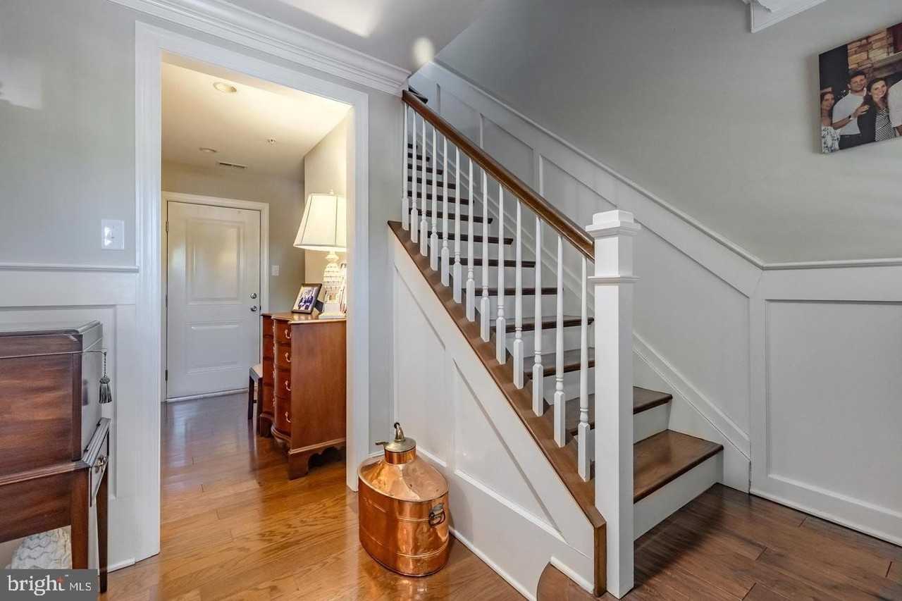 23 Central Ave - Photo 5 of 42