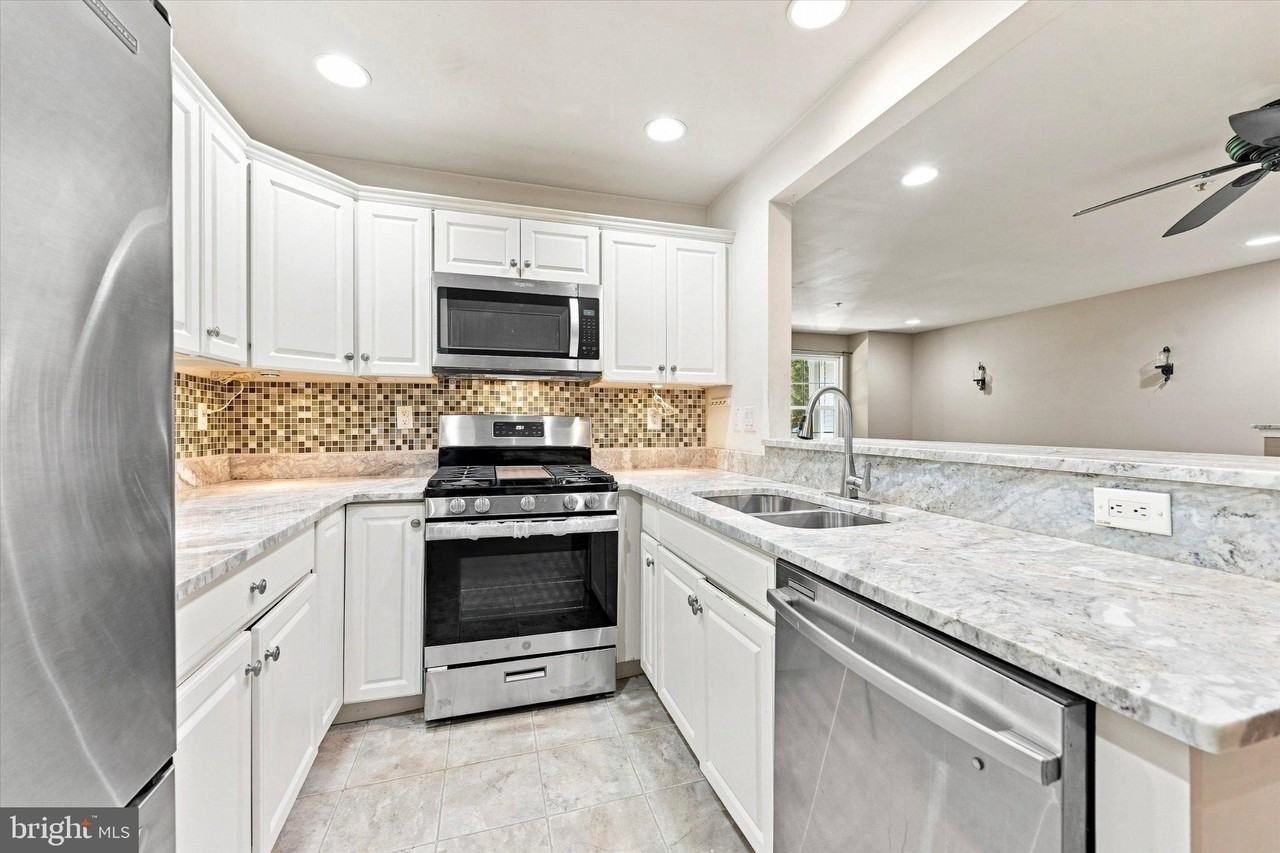 278 Flagstone Rd #3 - Photo 7 of 22