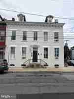 featured image of 665 Locust St