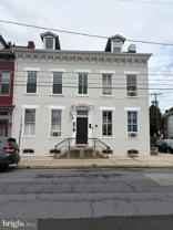 665 Locust St - Photo 1 of 1