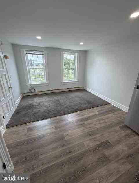 665 Locust St - Photo 2 of 6