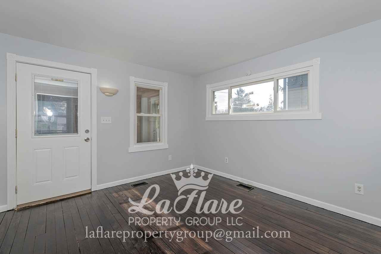 5313 307th St #1 - Photo 5 of 19