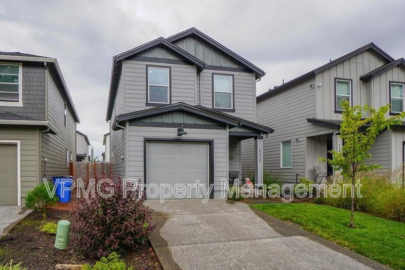 10932 Ne 127th Ave - Photo 2 of 33