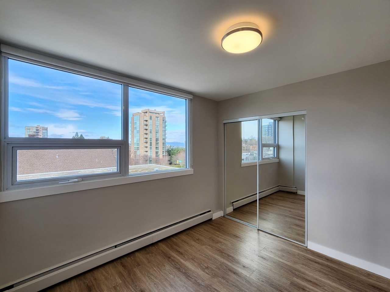 1550 West 10th Avenue #305 - Photo 7 of 16