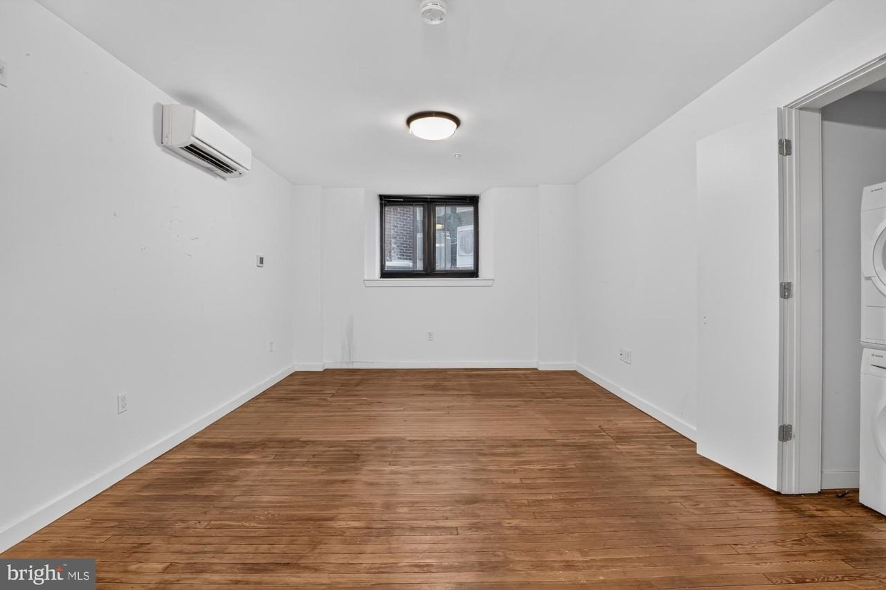 2321 Fitzwater St #204 - Photo 6 of 30