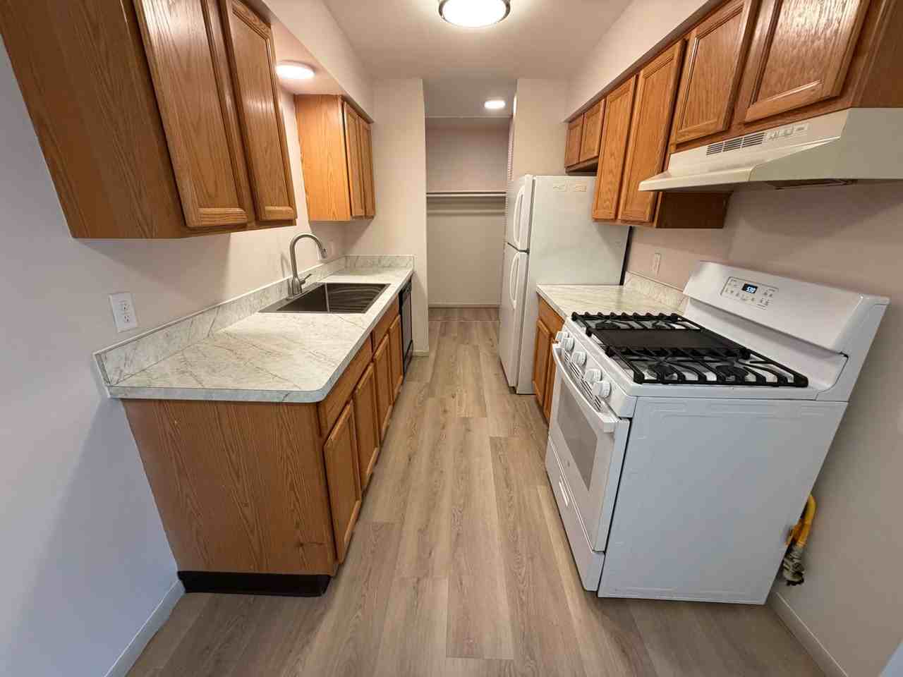1670 Shawano Ave - Photo 4 of 7