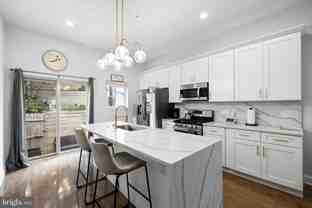 1535 S Capitol St - Photo 1 of 1
