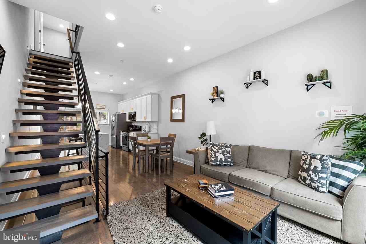 1535 S Capitol St - Photo 7 of 31