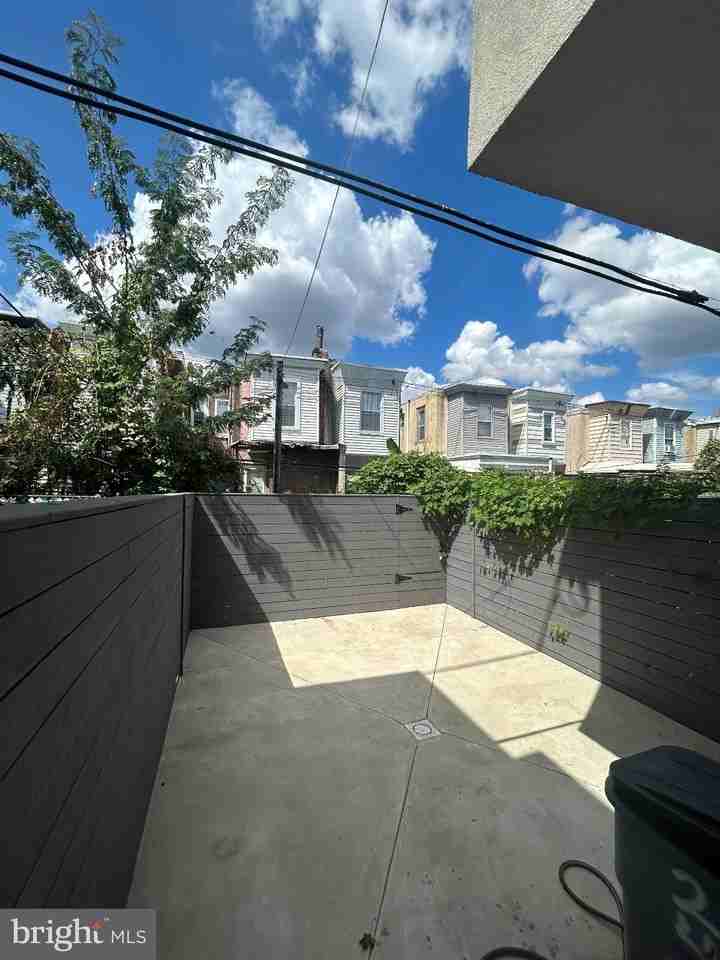 2436 N Reese St - Photo 4 of 13