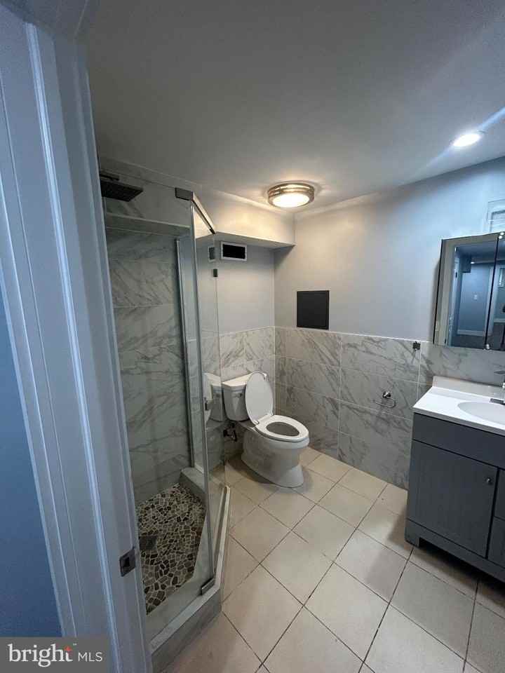 2436 N Reese St - Photo 6 of 13