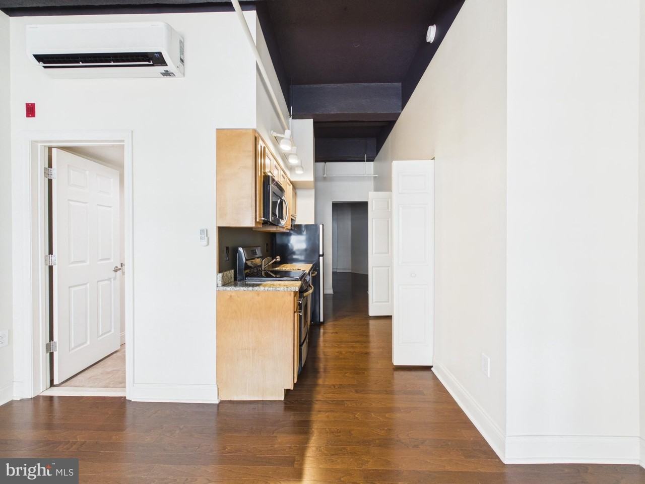 1600 Chestnut St #311 - Photo 3 of 21