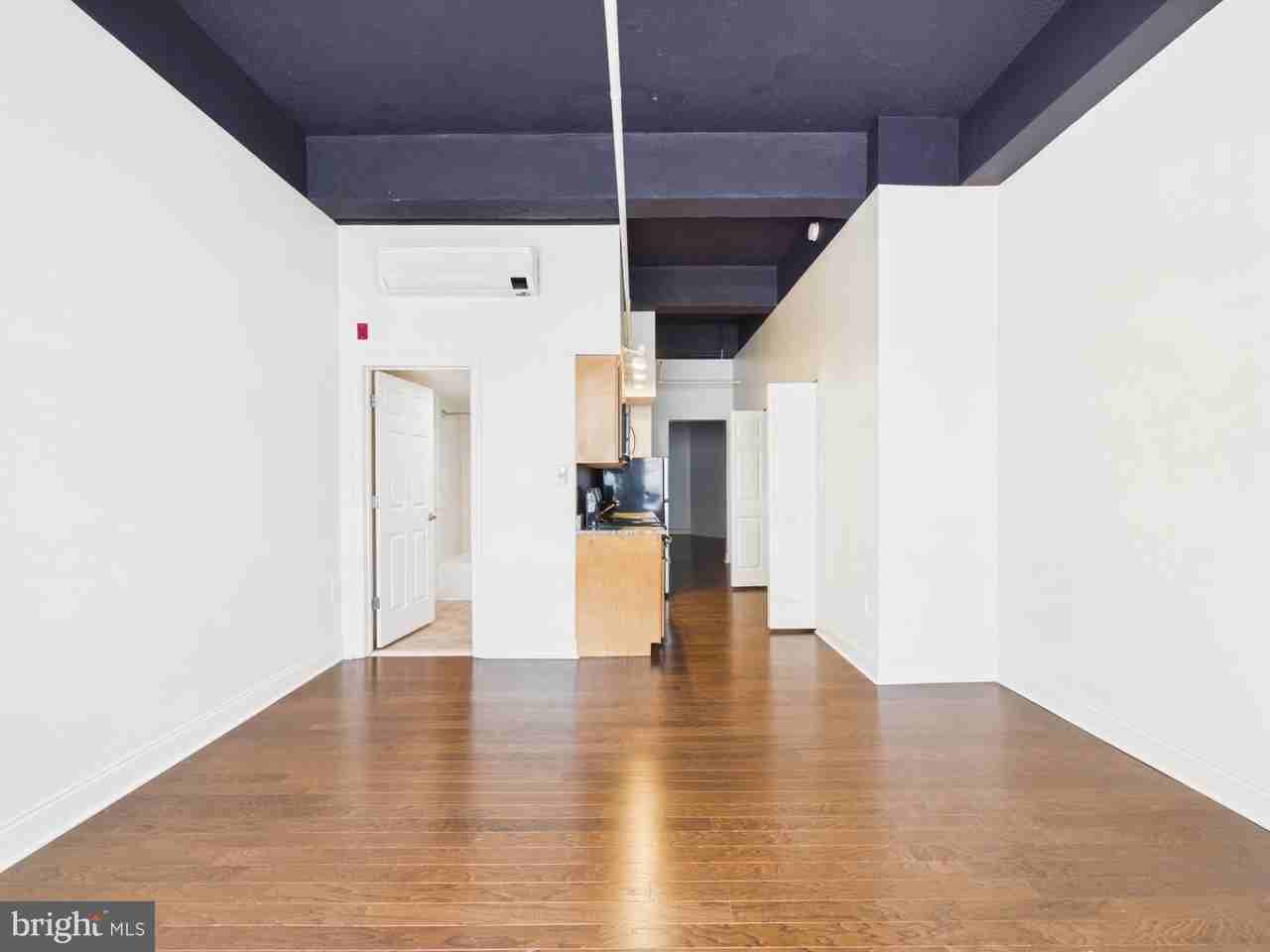 1600 Chestnut St #311 - Photo 4 of 21
