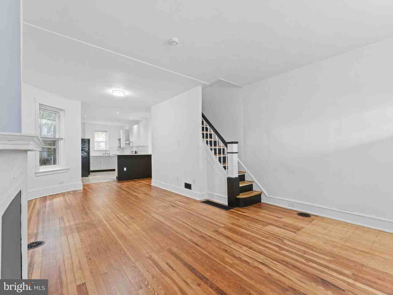 1618 S 54th St - Photo 7 of 26