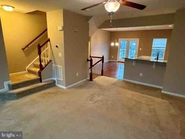 48 S Center St - Photo 2 of 10