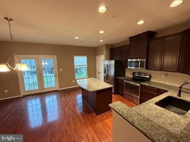 48 S Center St - Photo 3 of 10
