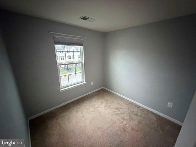 48 S Center St - Photo 6 of 10