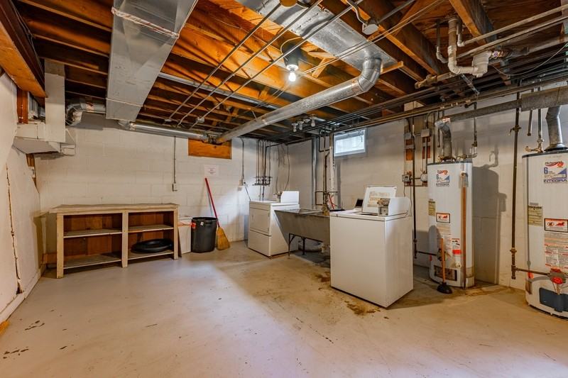 2315 Auburn St - Photo 6 of 16
