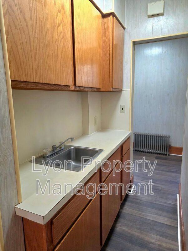 200 Benefit St #3L - Photo 4 of 8