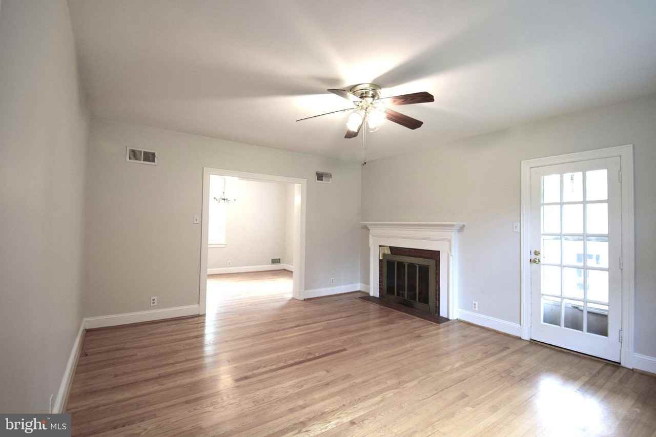 133 Maury Ave - Photo 4 of 40