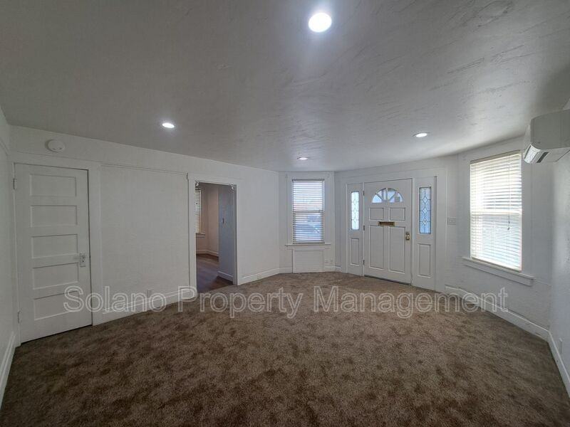 100 Luzena Ave #100 - Photo 3 of 12