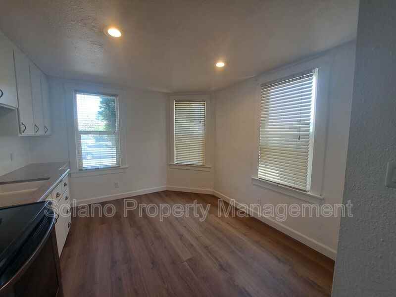 100 Luzena Ave #100 - Photo 5 of 12