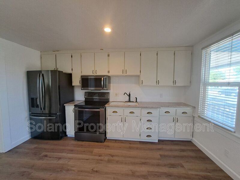 100 Luzena Ave #100 - Photo 6 of 12