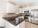 20131 HARDWOOD Terrace - Photo 4 of 26