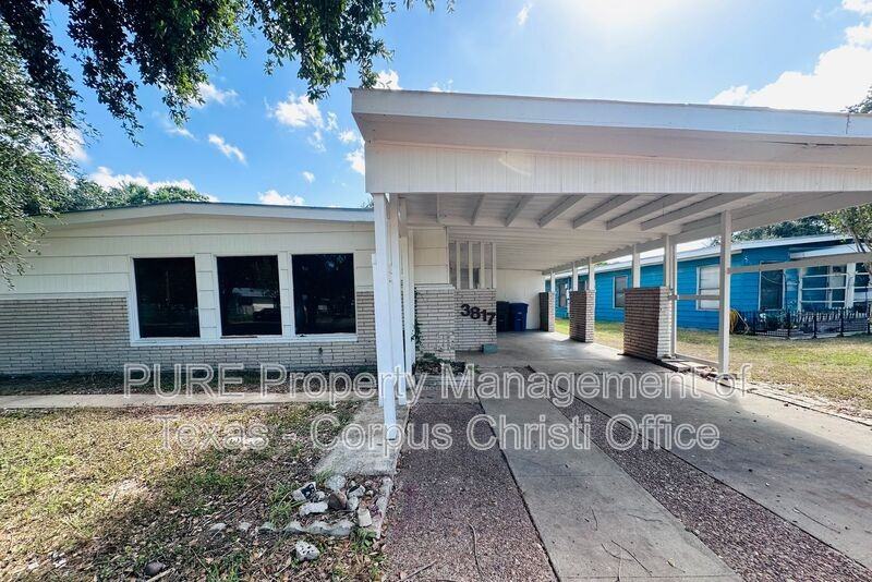 3817 Lamont St - Photo 3 of 6