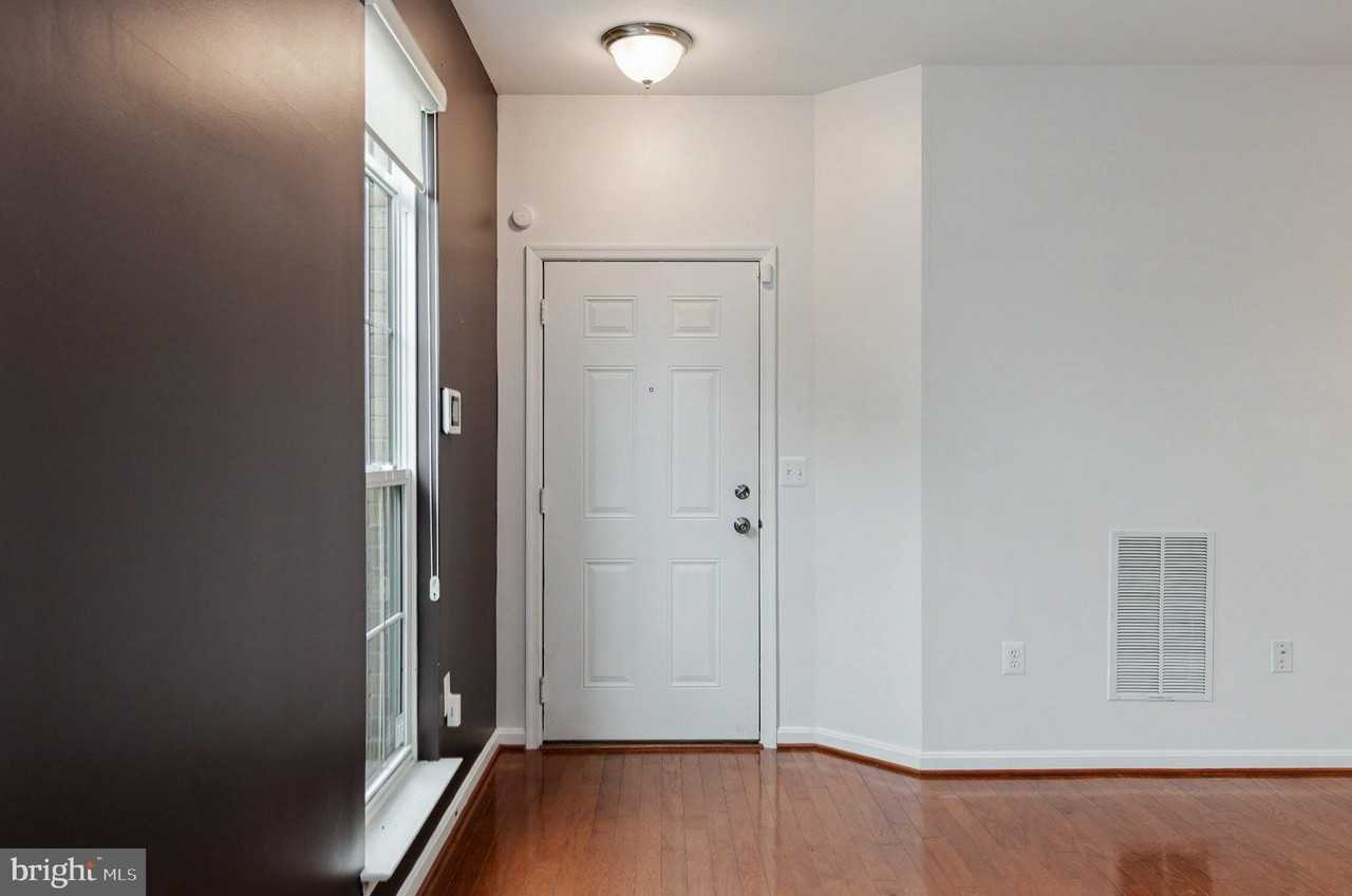 9431 Stonewall Rd - Photo 4 of 38