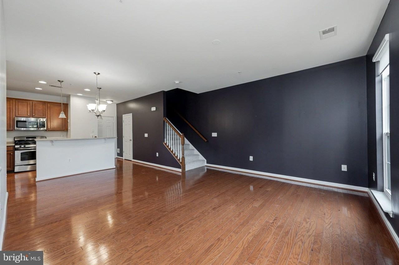 9431 Stonewall Rd - Photo 5 of 38