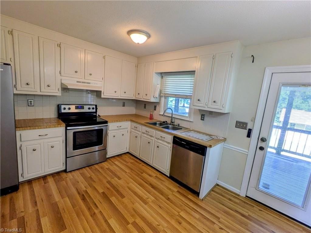 1004 Renee Dr - Photo 4 of 26