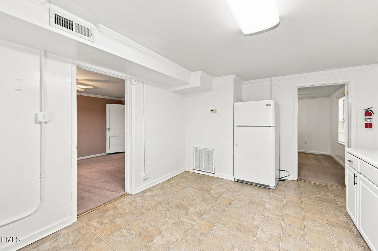 101 E Woodall St #D - Photo 4 of 29