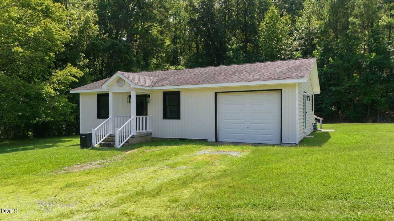 1538 Clearwater Lake Rd - Photo 2 of 23