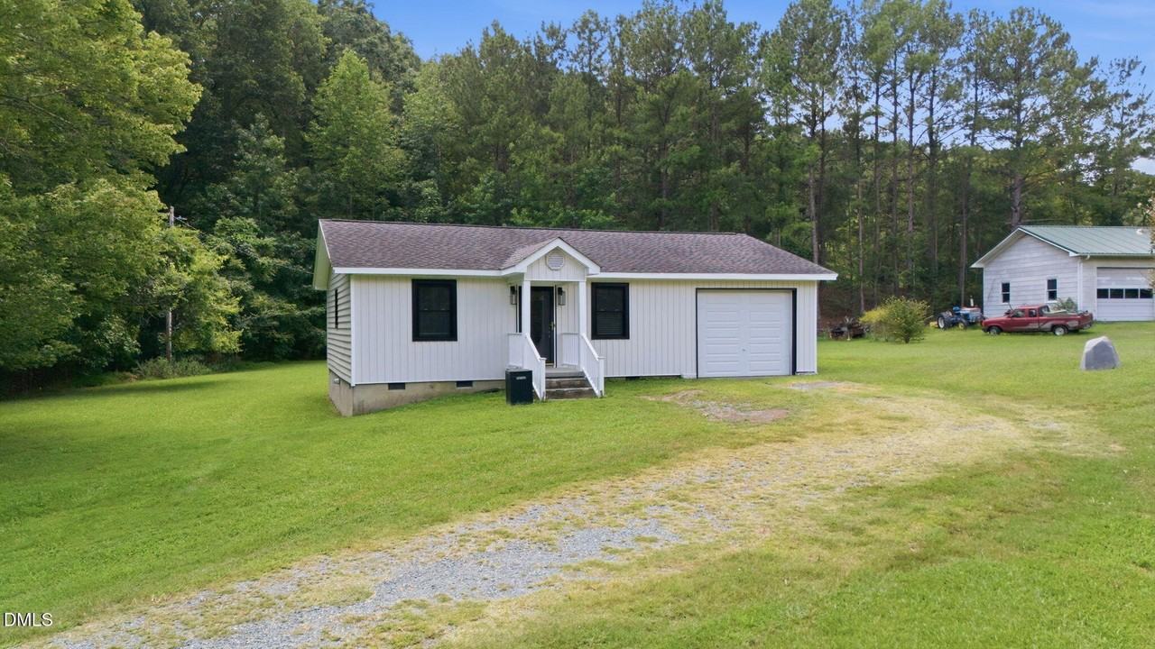 1538 Clearwater Lake Rd - Photo 3 of 23