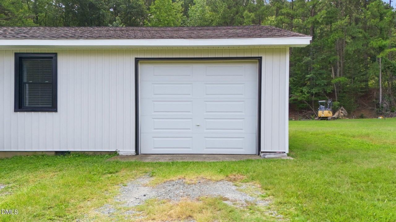 1538 Clearwater Lake Rd - Photo 4 of 23