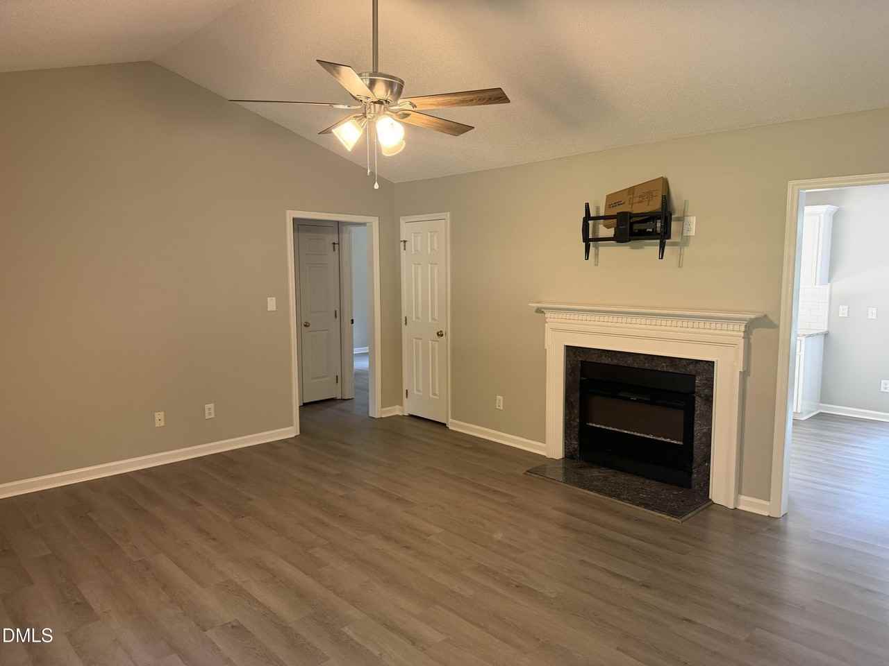 7612 Wheatland Dr - Photo 6 of 22