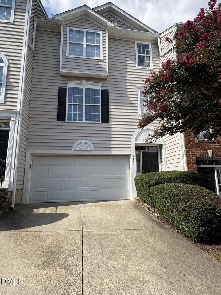 7342 Doverton Ct - Photo 2 of 17