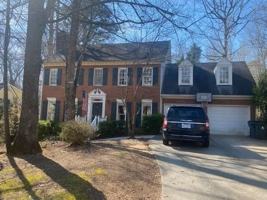 featured image of 1005 New Dover Rd