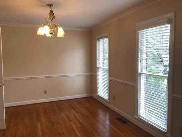 1005 New Dover Rd - Photo 6 of 10