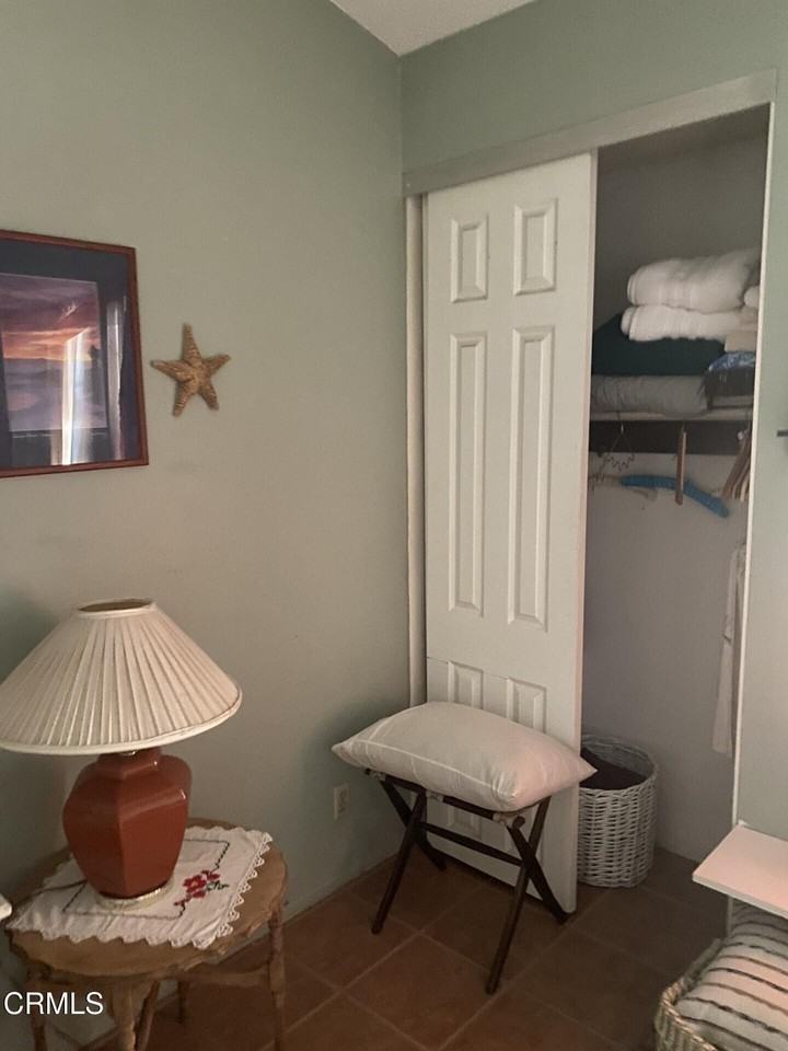 2521 Oarfish Ln - Photo 4 of 17