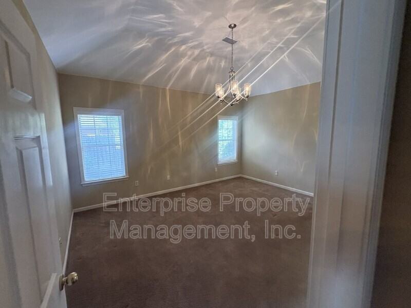 7476 Bakers Glenn Ln - Photo 7 of 27